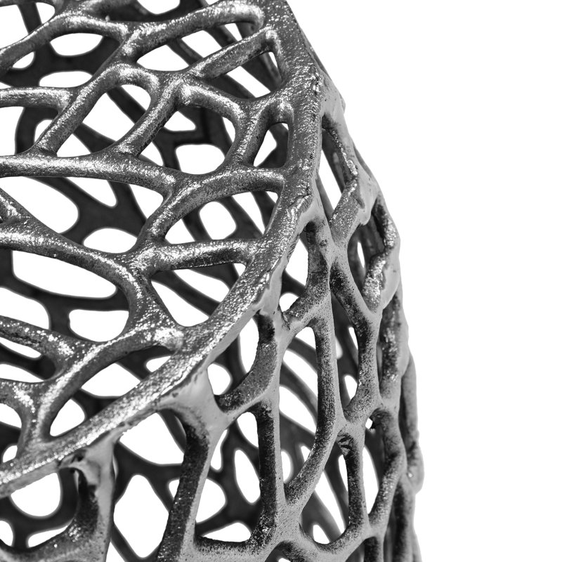 Table de bout moderne en aluminium, maille abstraite complexe, table de bout stable et sans assemblage avec conception en maille, fabriquée à la main, requise, 15 po x 15 po x 20,5 po, 12,47 lb, décor pour le salon ou