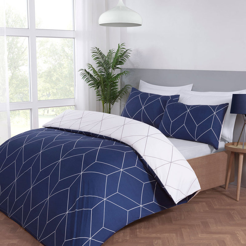 Polyester Geometric Duvet Cover Set, Double Bed (200 x 200 cm)
