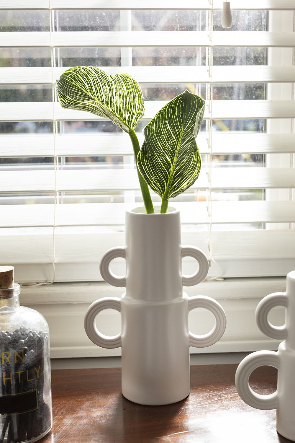 Henning 8'' Handmade Ceramic Table Vase