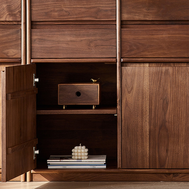 Bibliothèque en bois de noyer noir clair