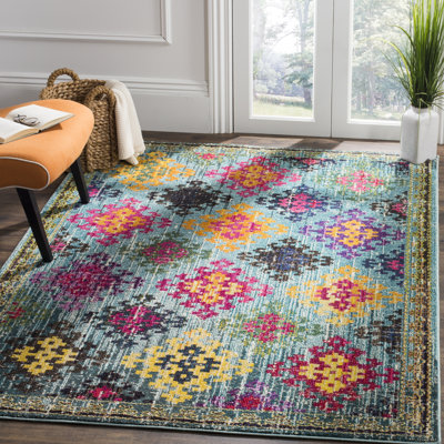 Nistler Paisley Area Rug