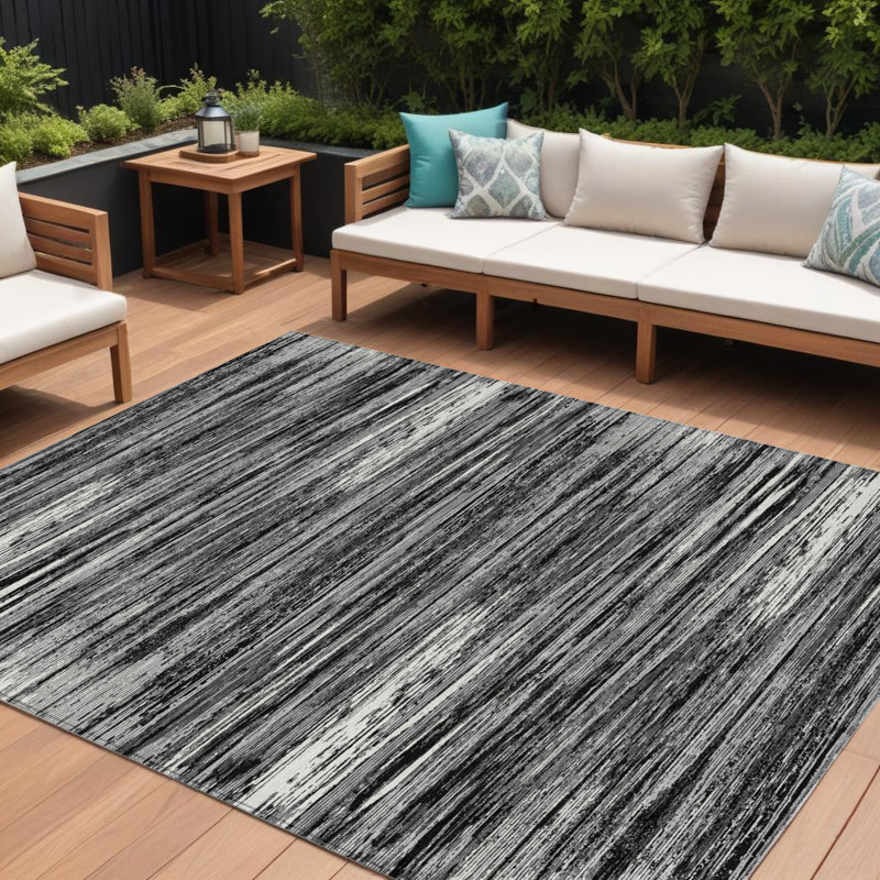 Tapis extérieur lavable rayé noir et ivoire 8 pi x 10 pi