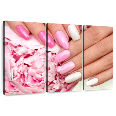 Clous de pivoines roses