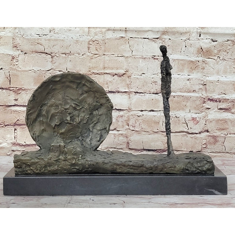 Statue de femme et roue Esia