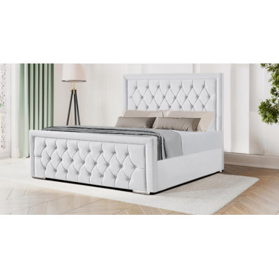 Brentley Upholstered Bed