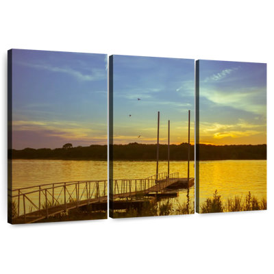Quai Alvord Lake Thunderbird