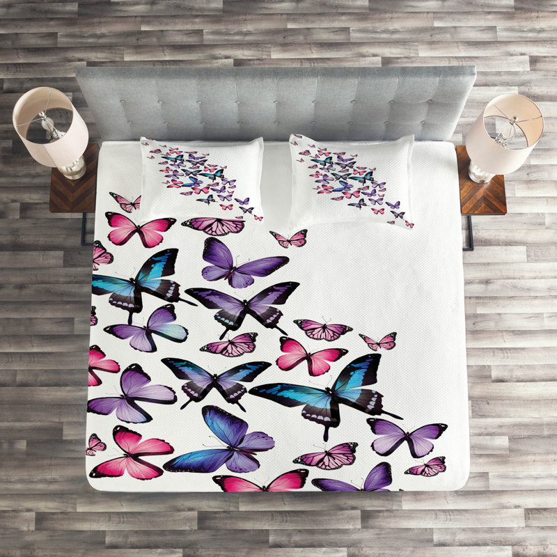 Butterflies Farmhouse / Country Polyester Coverlet, King Bedspread + 2 Shams