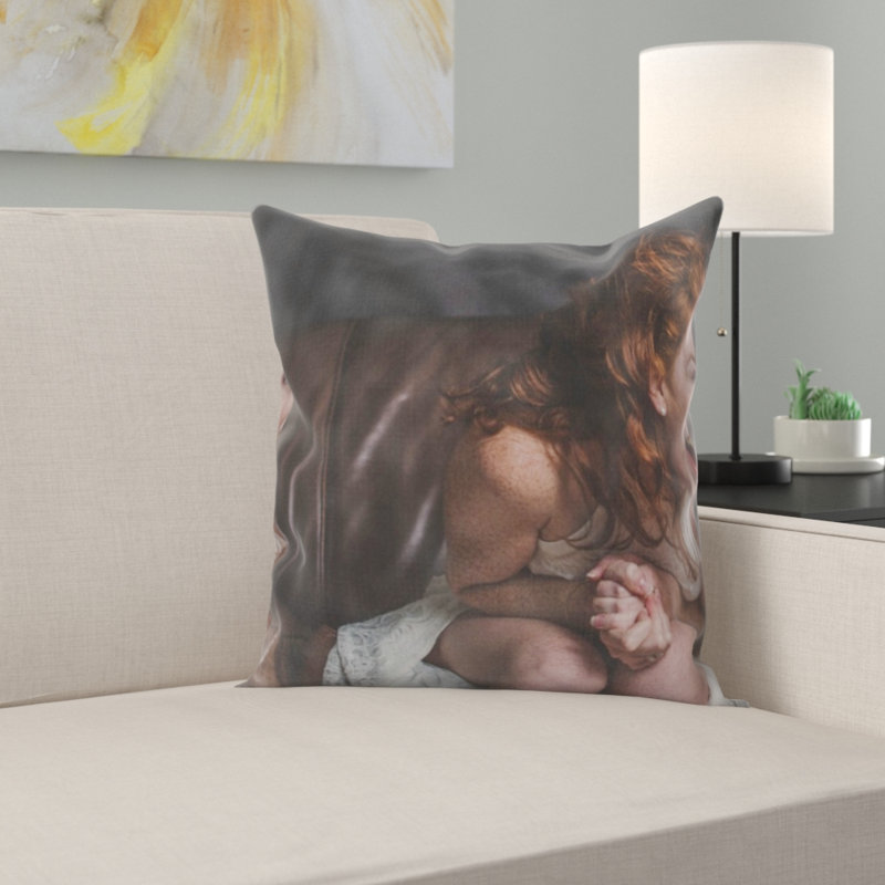 Coussin actress