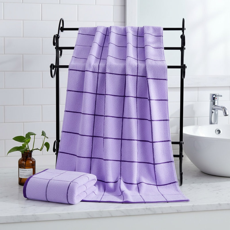 1Pcs Large Bath Towels 100% Cotton  Extra Beach Towels, Purple Plaid