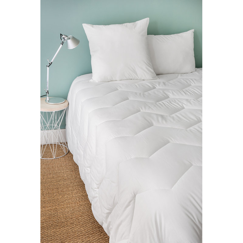 All Season Down Alternative Comforter, 140 x 200 cm