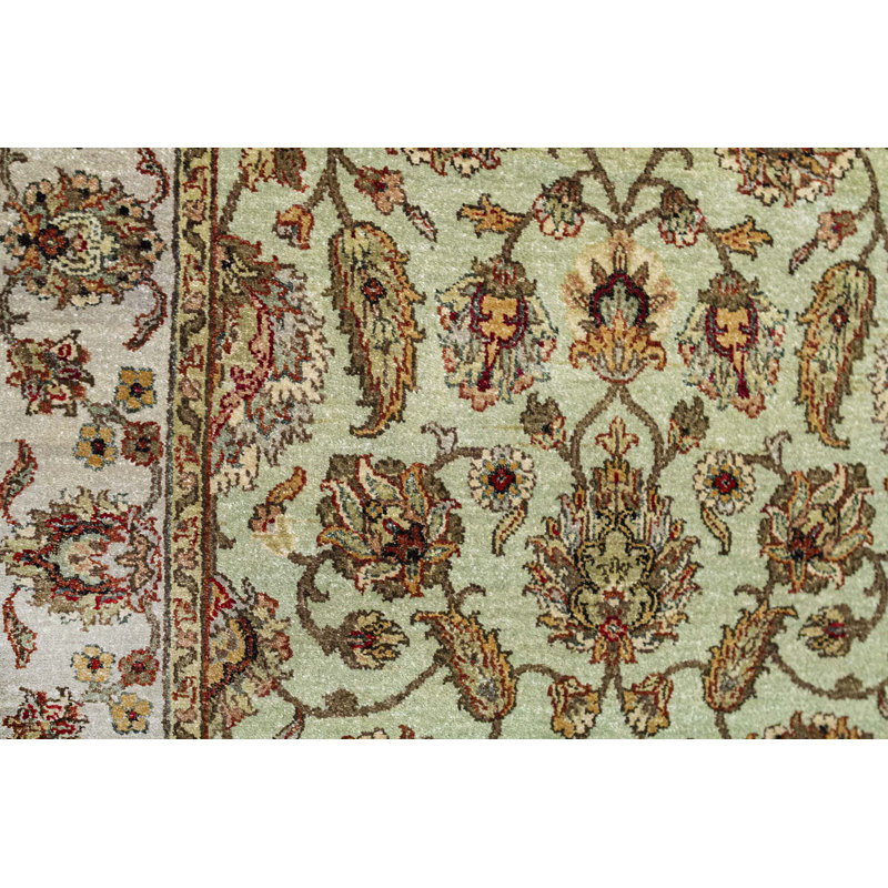 Tapis ivoire, vert et doré noué à la main de haute qualité