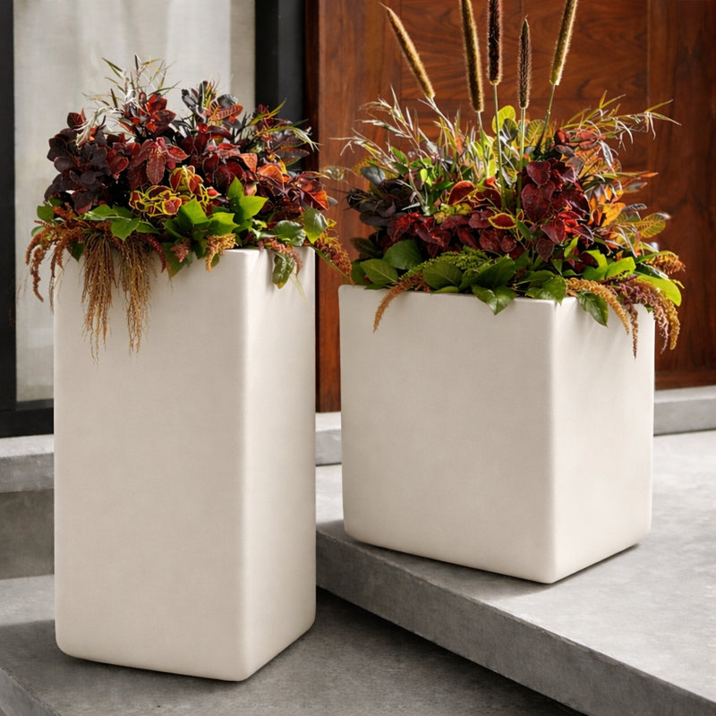 Pot à fleurs Kute Nest Elio Zen Colerst - humeur éthérée - H 30 po, Taupe, H 30 po x l 17 po x P 17 po