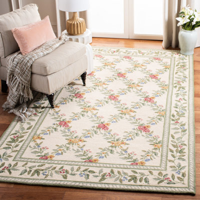 Hand Hooked Wool Pile Floral Rug