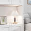 Lit escamotable polyvalent avec armoires latérales et bureau pour la maison et le bureau, maximisant l'espace et la fonctionnalité