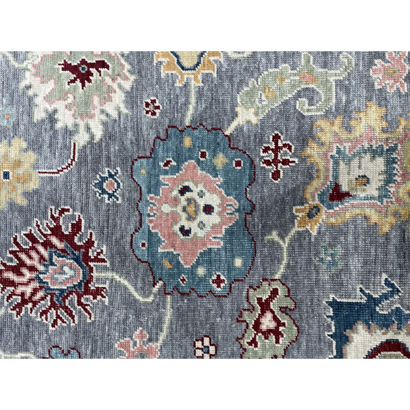 Elegant Gray Hand-Knotted Wool 8' x 10' Mahal Rug