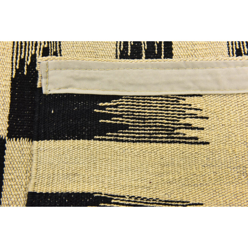 Tapis carré carré moderne Kilim