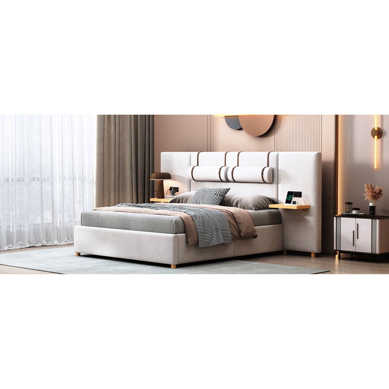 Grand lit tapissier en velours beige