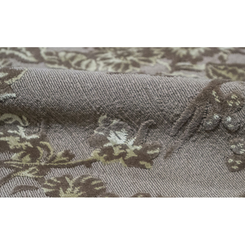 Hand-Knotted High-Quality Gold Area Rug