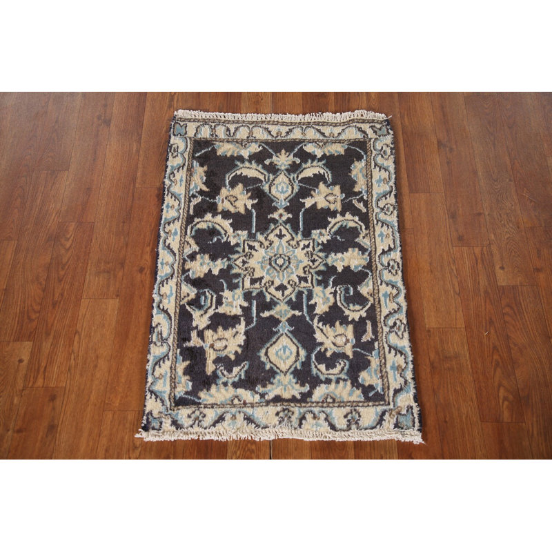 Tapis traditionnel bleu marine à motif floral 2 x 3