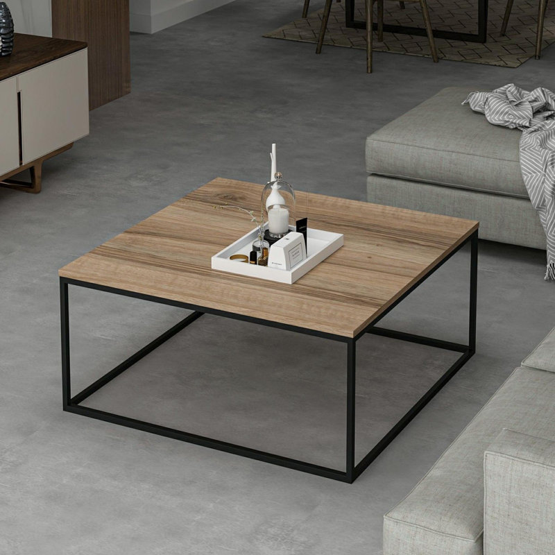 Table basse, H 16,51 po x L 35,37 po x l 35,37 po, Doré