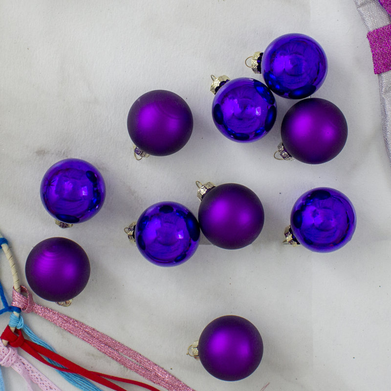 Ornements en forme de boule de Noël 10 carats à 2 finitions, Mauve