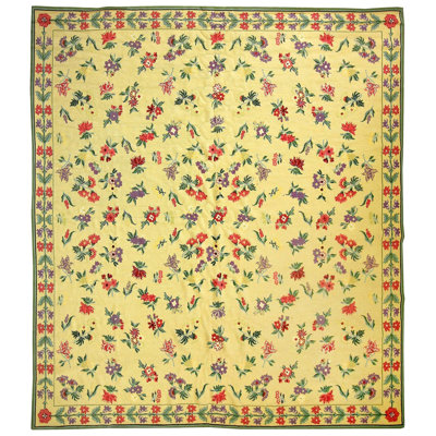 Tapis jaune en laine de conception unique 11 pi 9 po x 12 pi 7 po années 1940