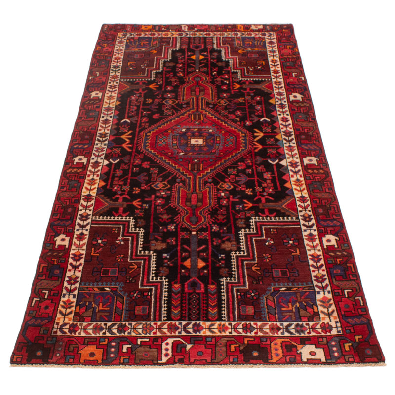 Tapis noir Clayberg 4 pi 4 po x 9 pi 9 po