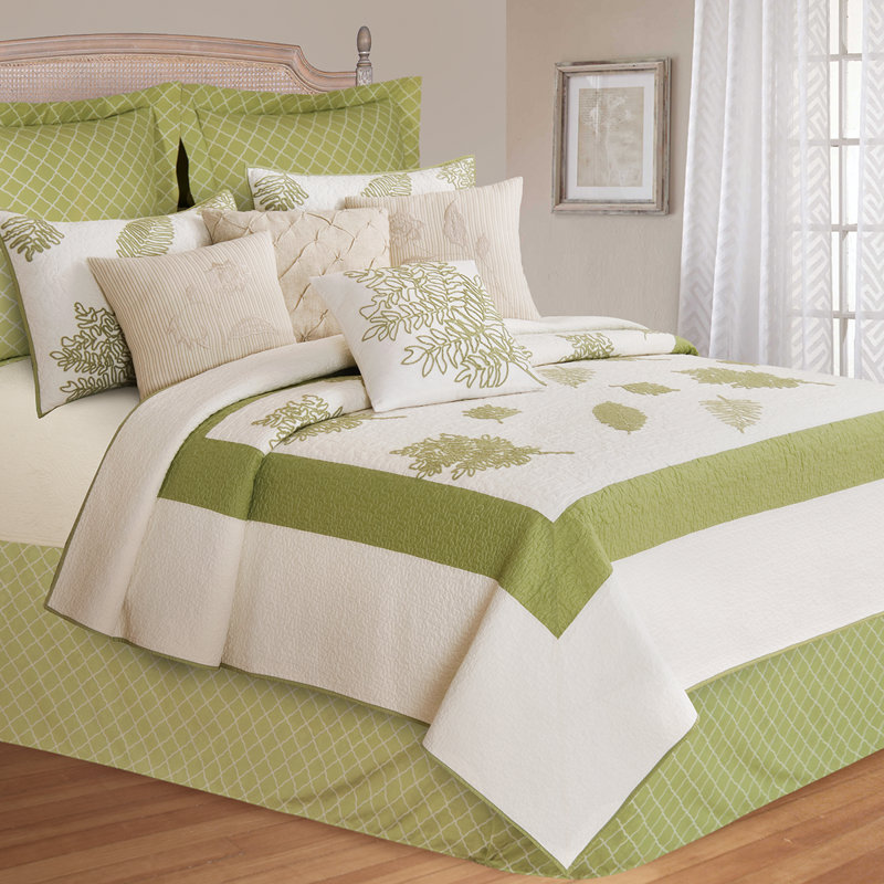 Courtepointe réversible brodée en coton Willow Sage, Double / Grand