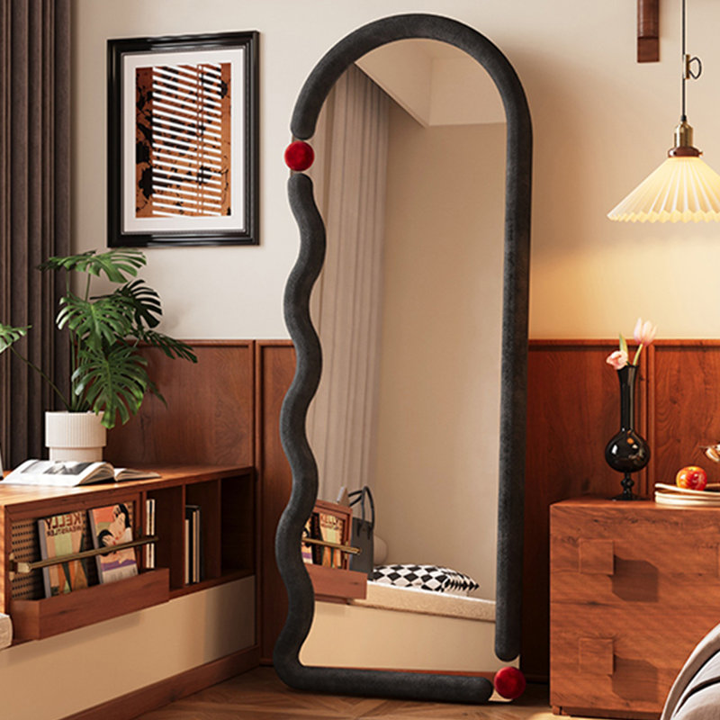 Miroir pleine grandeur de style moyen âge