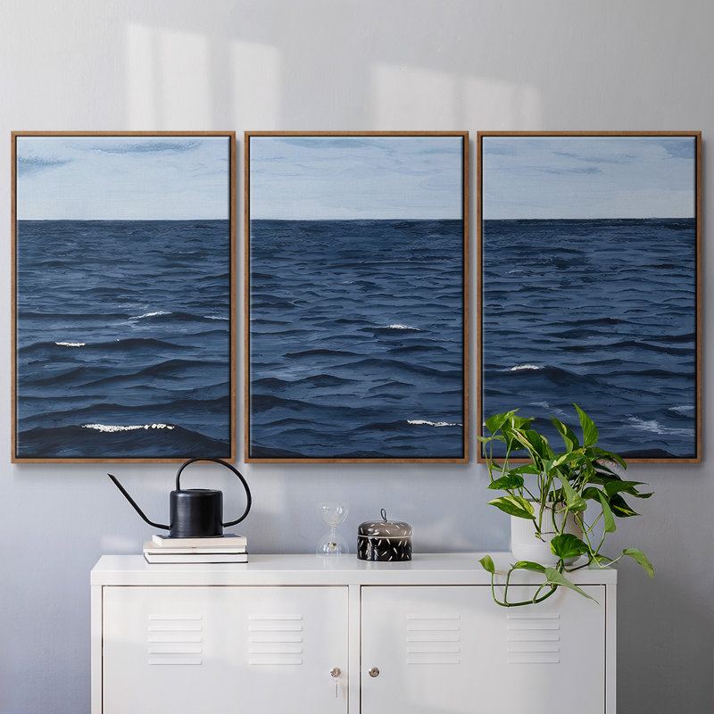 Grayscale Seascape III, ensemble de 3 toiles encadrées, Cadre noyer, H 36 po x l 75 po x P 2 po