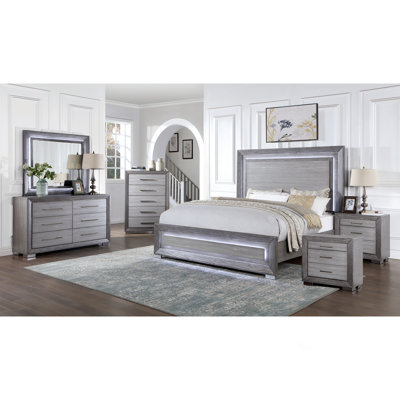 Yanil 6-Piece Bedroom Set
