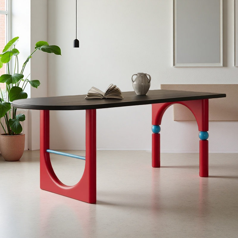Simple, Fashionable and Creative Dining Table