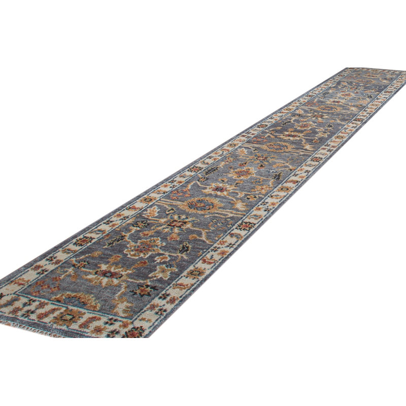 Area Rug in Gray