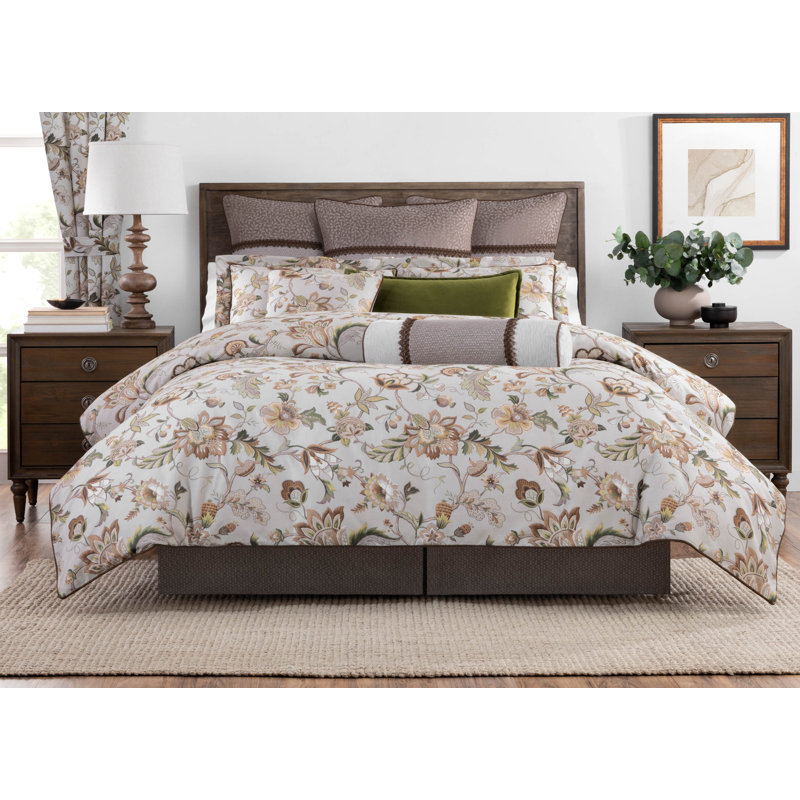 Esmeralda Floral Comforter Set, Queen Comforter + 3 Additional Pieces