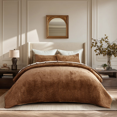 Luxe Velvet Channel Quilt Set