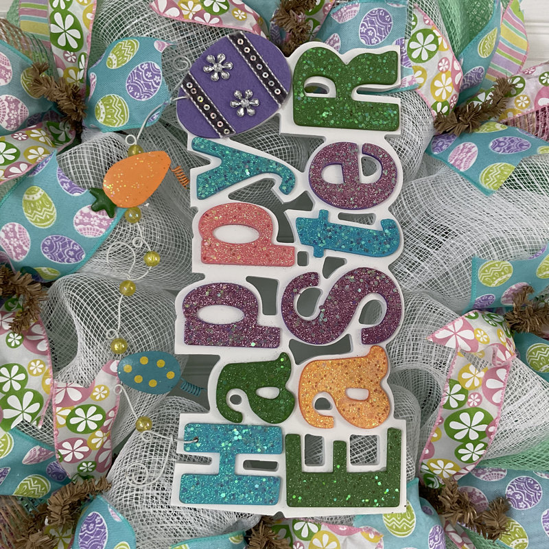 Couronne de Pâques avec lettres pastel scintillantes