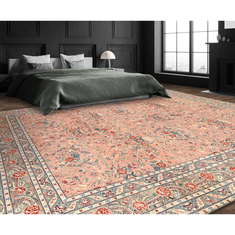 Hand Knotted Wool Area Rug in Rose And Green