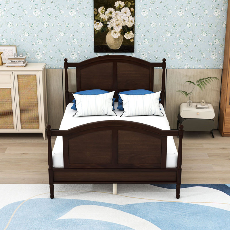 Lit plateforme Farmhouse avec tête et pied de lit et pieds de support, Lit double, Noyer