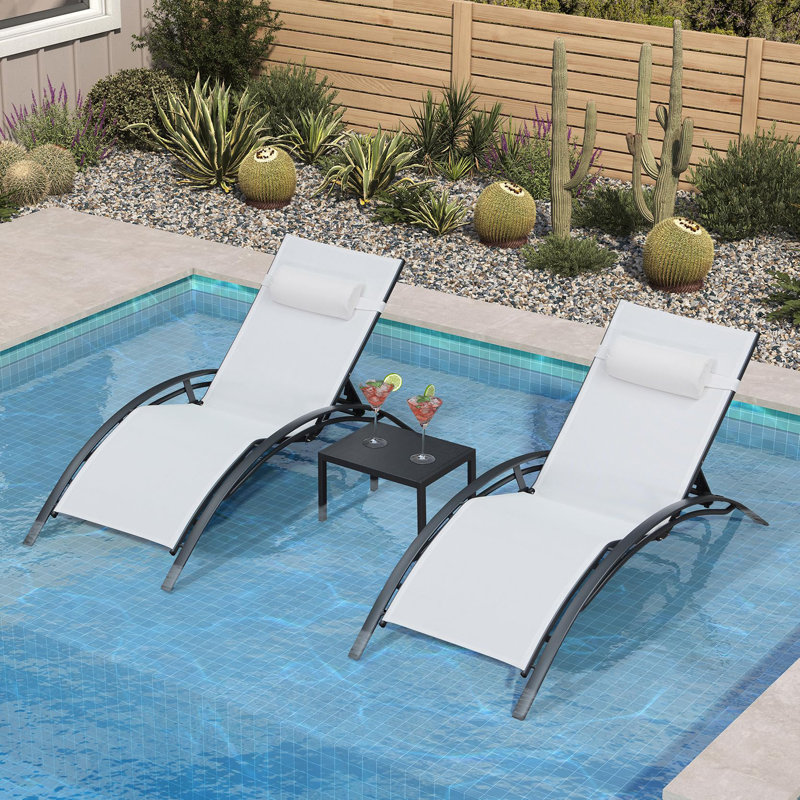 3 pcs Outdoor Chaise Lounge Set Oversized Aluminum Patio Set with Side Table, White