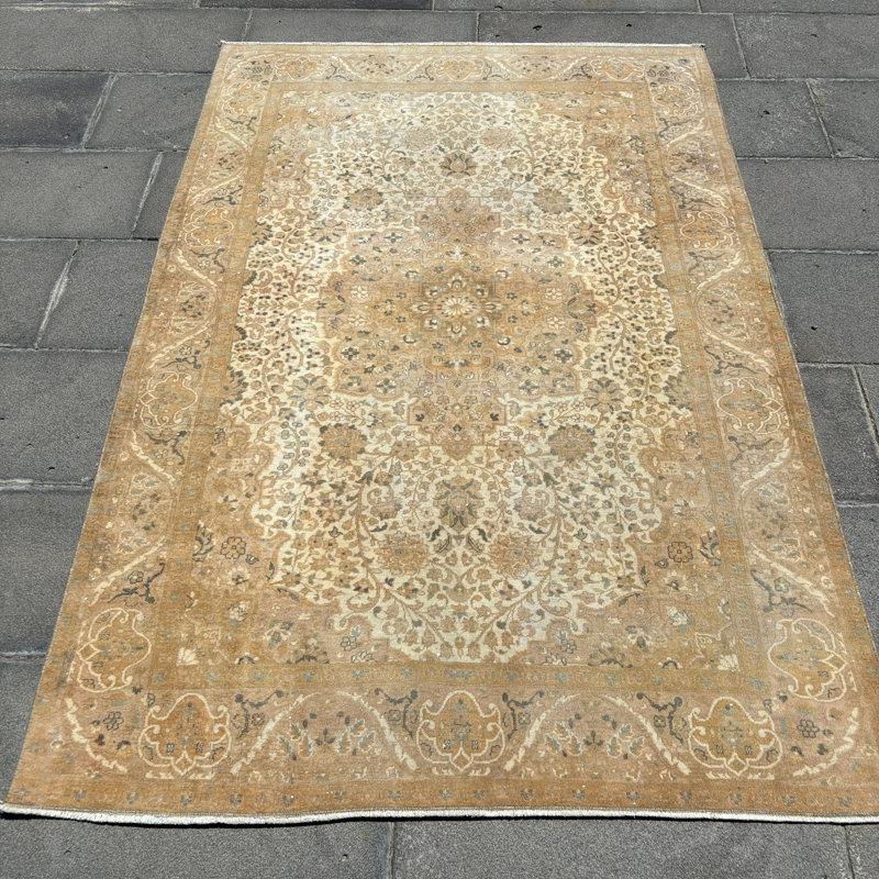Tapis turc beige en laine Kaiseri