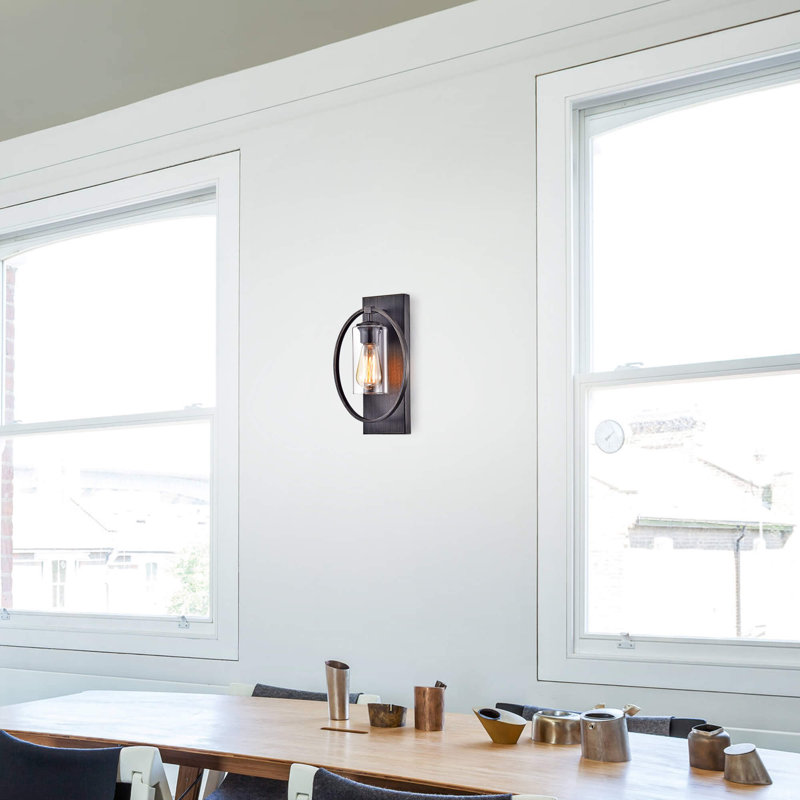 Applique articulée noire à 1 lumière de 8,2 po avec abat-jour en verre transparent Aliiyah
