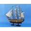 Bateau miniature en bois