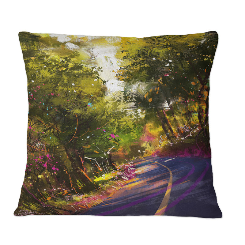 Route entourée par les couleurs des feuilles d'automne - Coussin décoratif à imprimé champêtre, 18 po x 18 po