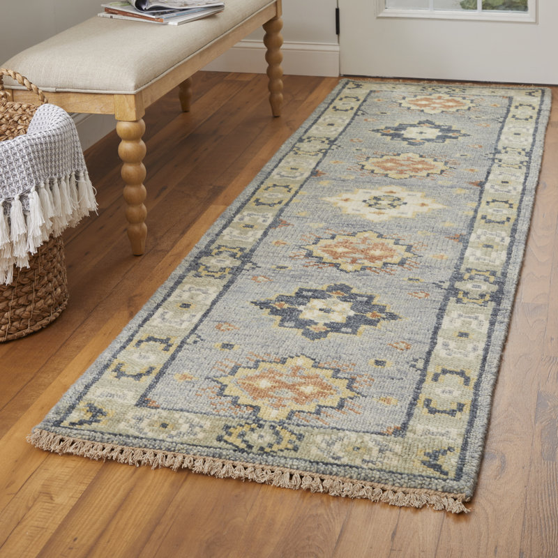 Nacy Wool Oriental Area Rug, Runner 2'6" x 8', Gray