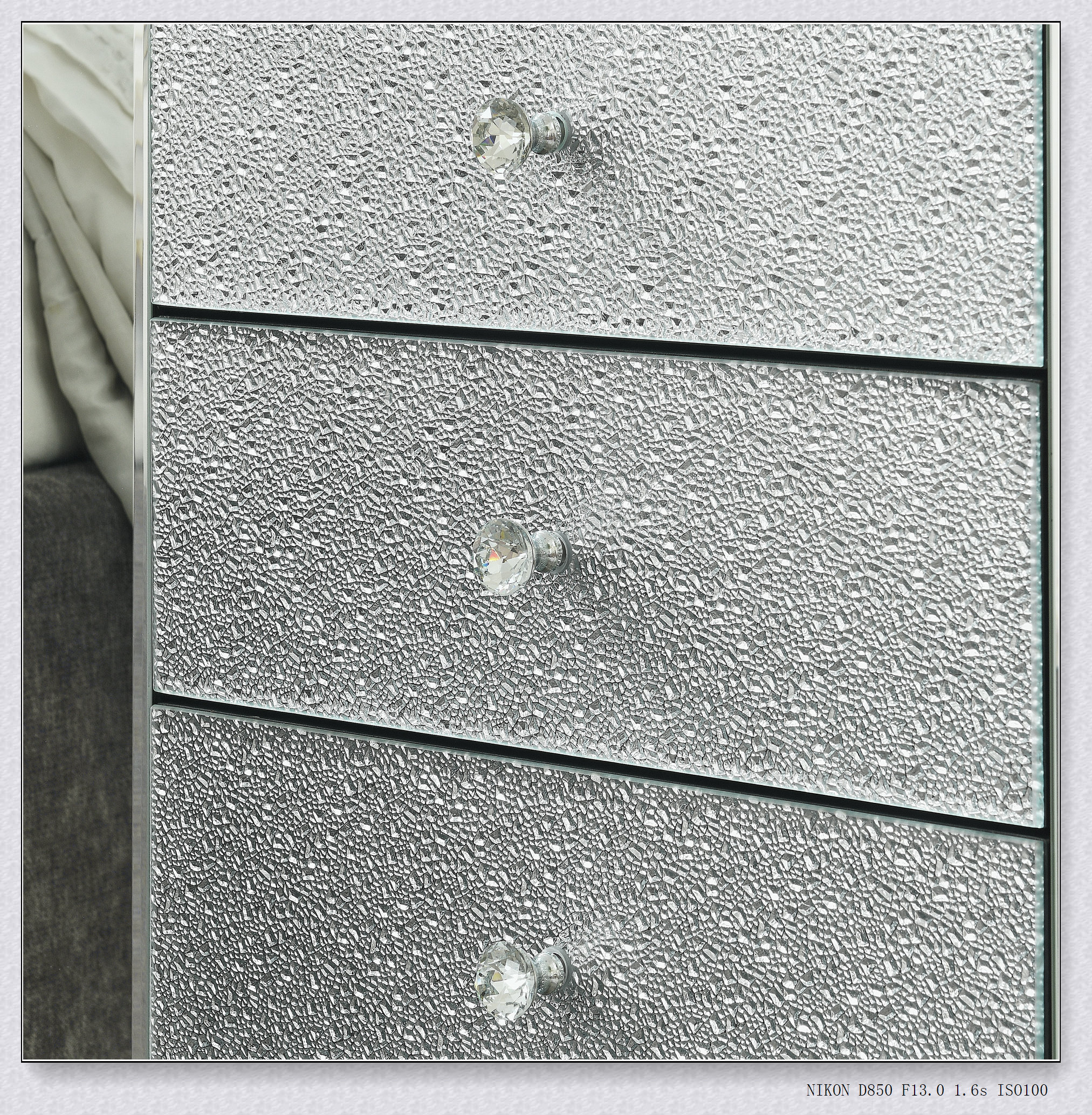 Modern Minimalist Ash Veneer Entryway Table with Streamlined Desktop ... - Minimalist Style Living Room Furniture