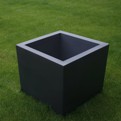 Cubotti Planter Box