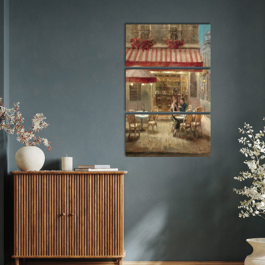 Paris Cafe II Crop von Danhui Nai - Giclée auf Leinwand ohne Rahmen