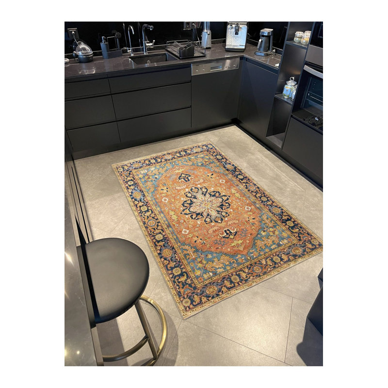 Tapis jaune tissé à motifs traditionnels, Sous-tapis carré 3 pi 3 po inclus