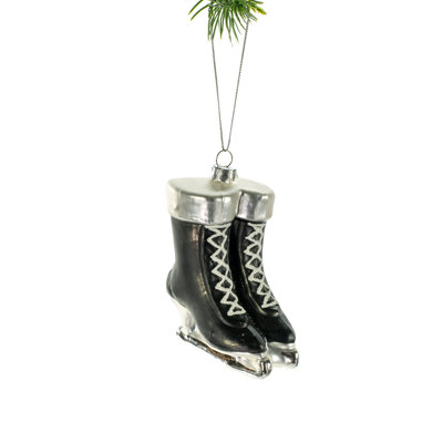 Ornement en forme de noël à patins à glaçons féminins