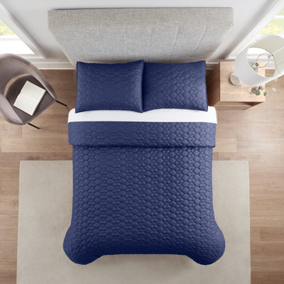 Simply Comfort Solid Quilt Set